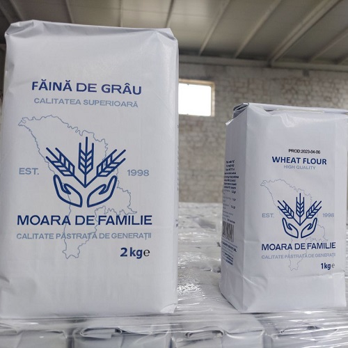 Цельно зерновая фирменная мука в мешках Молдова. Производство и изготовление пшеничной муки Кишинев. Оптовые цены с доставкой по всей Молдове.