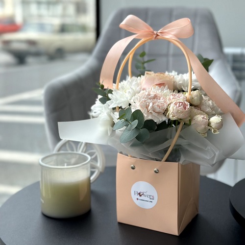 Онлайн заказать цветы для девушек с доставкой по Тирасполю от цветочного магазина Flowers shop PMR