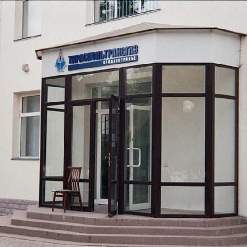 Профессиональное остекление зданий и сооружений с гарантией ПМР.