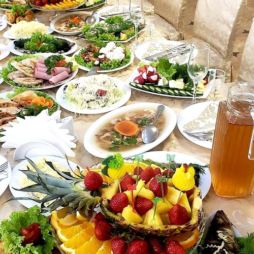 Большой выбор вкусных блюд в Тирасполе - от комплексных обедов до проведения банкетов на заказ