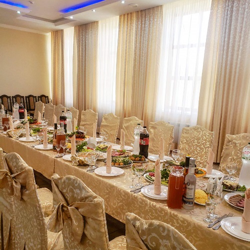 Аренда банкетного зала Тирасполь: Для проведения семейных мероприятий и праздников. Обслуживание и сопровождение кухни