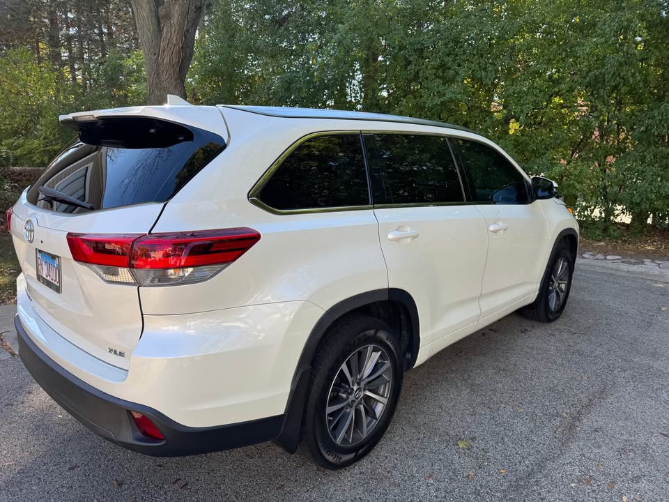 Meticulously Maintained 2017 Highlander in IL! 105k Miles, NEW Brakes-Battery